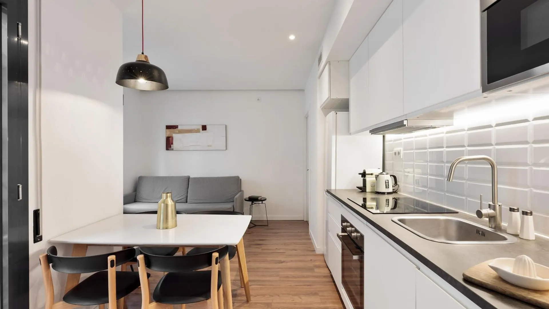 Urban Chill Apartments By Olala Homes L'Hospitalet de Llobregat 0*,  Spain