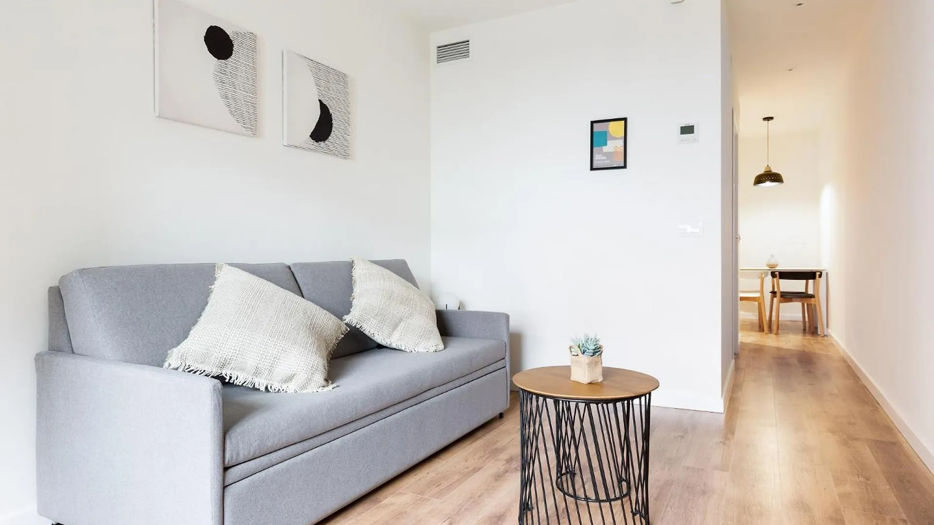 Urban Chill Apartments By Olala Homes L'Hospitalet de Llobregat Spain