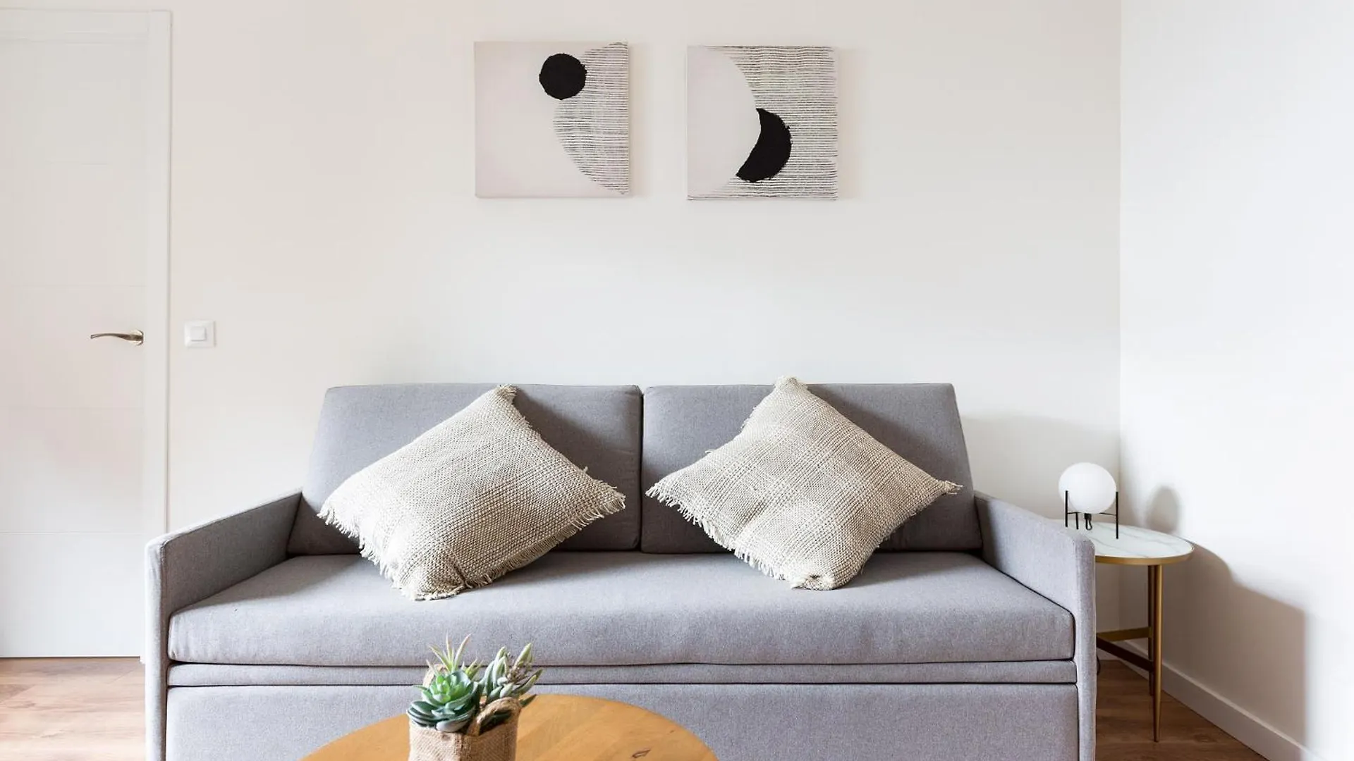 Urban Chill Apartments By Olala Homes L'Hospitalet de Llobregat